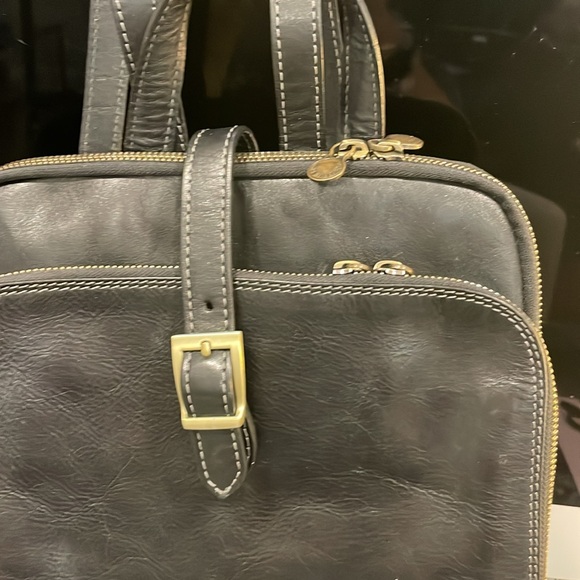 Time Resistance Backpack with golden/copper hardware - Picture 6 of 14